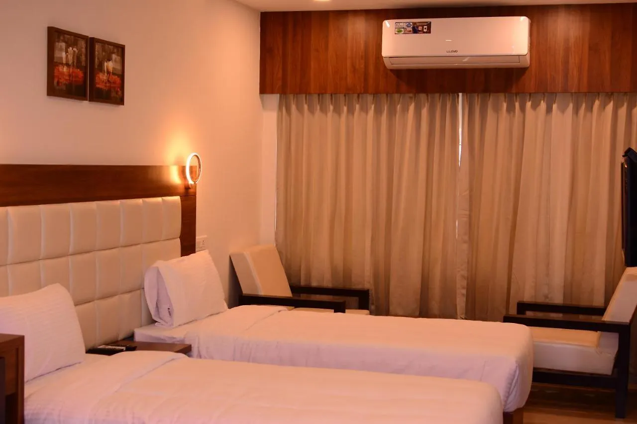 ***  Отель Alhind Calicut Tower Индия